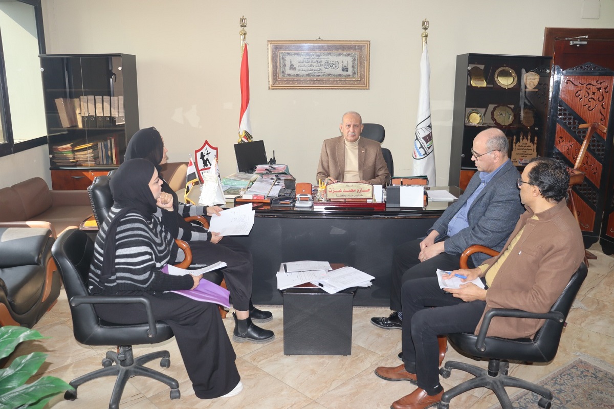 السكرتير العام يترأس اجتماع لجنة تذليل الاستثمار 